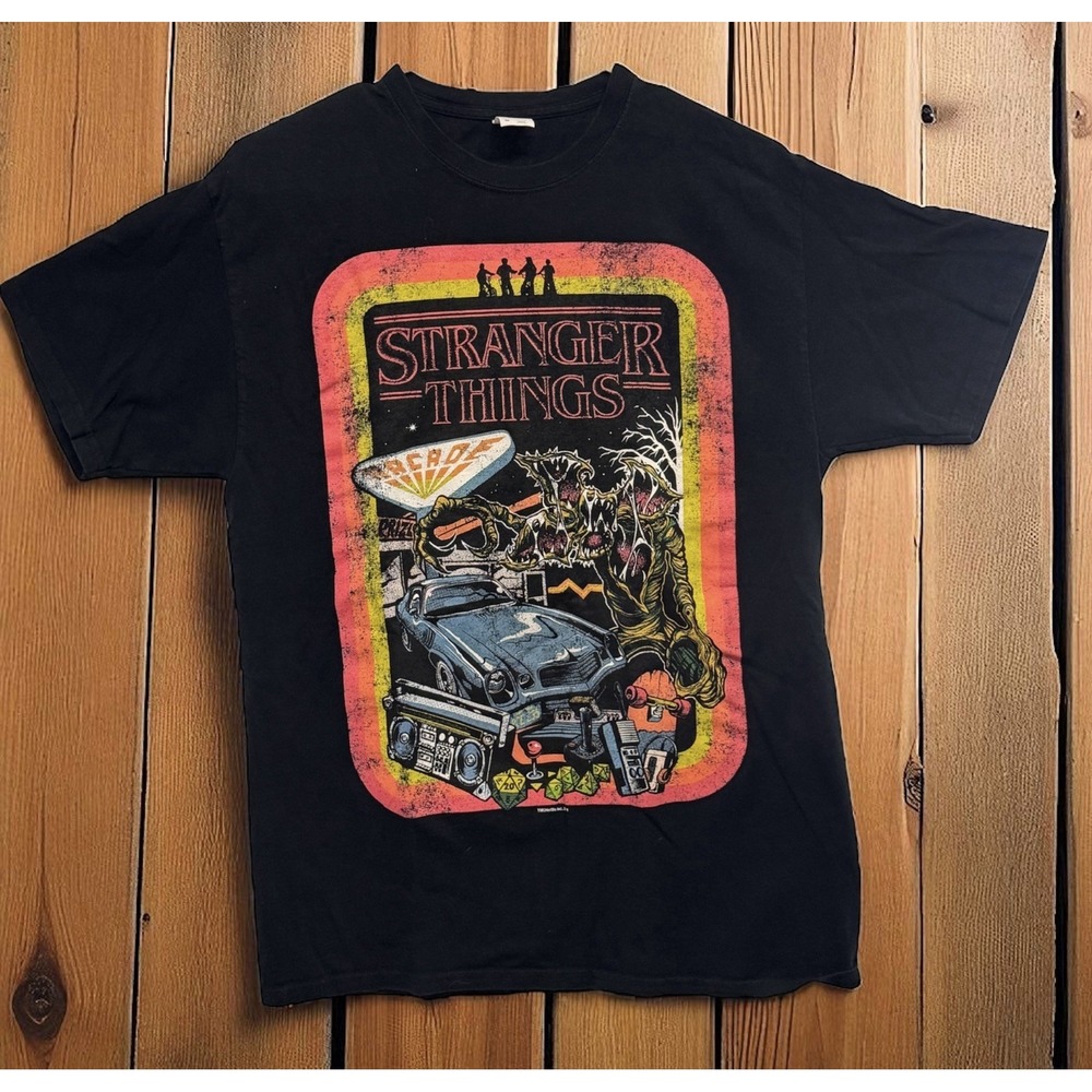 STRANGER THINGS Men's Retro Graphic Tee Netflix Design 2021 Short Sleeve  M